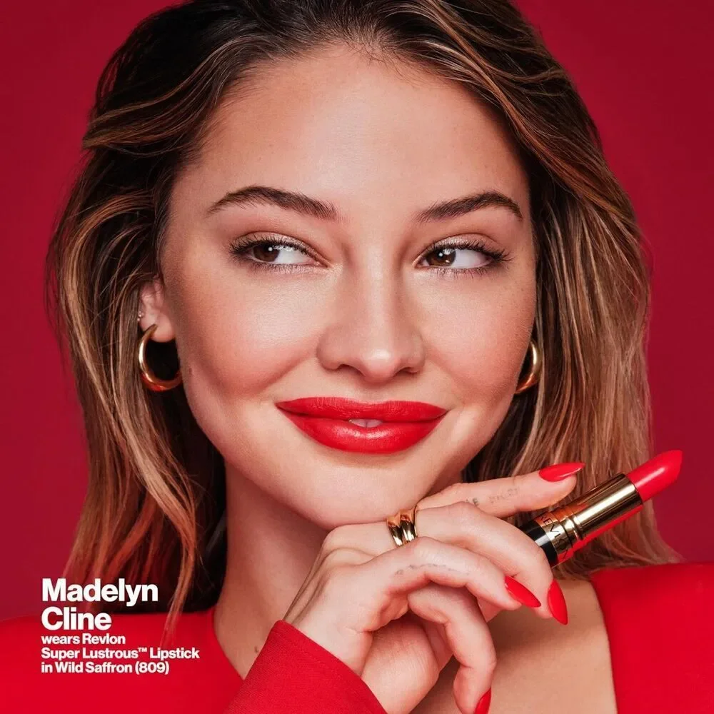 725 Red 0.15 oz Revlon Super Lustrous Creamy Formula Lipstick